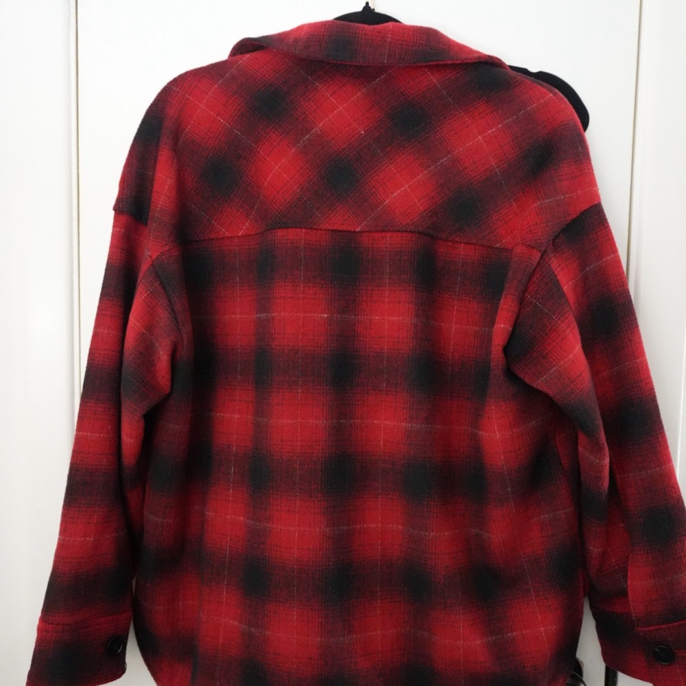 NWOT ZARA Wool Blend Plaid Overshirt Red & Black Plaid in S - Picture 3 of 7